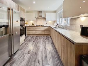 Kitchen- click for photo gallery